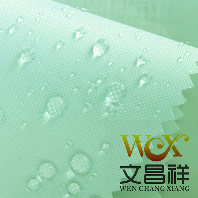 防水牛津布和涤纶布都有哪些性能？