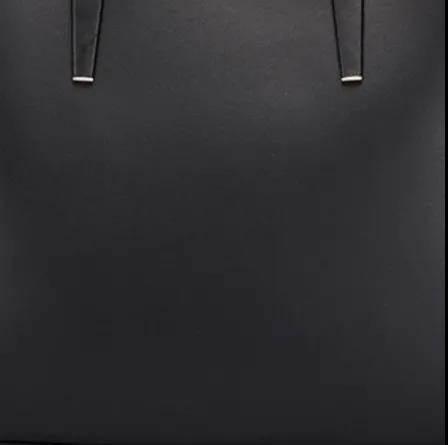 1611622523255028675.jpg 1611622523255028675.jpg